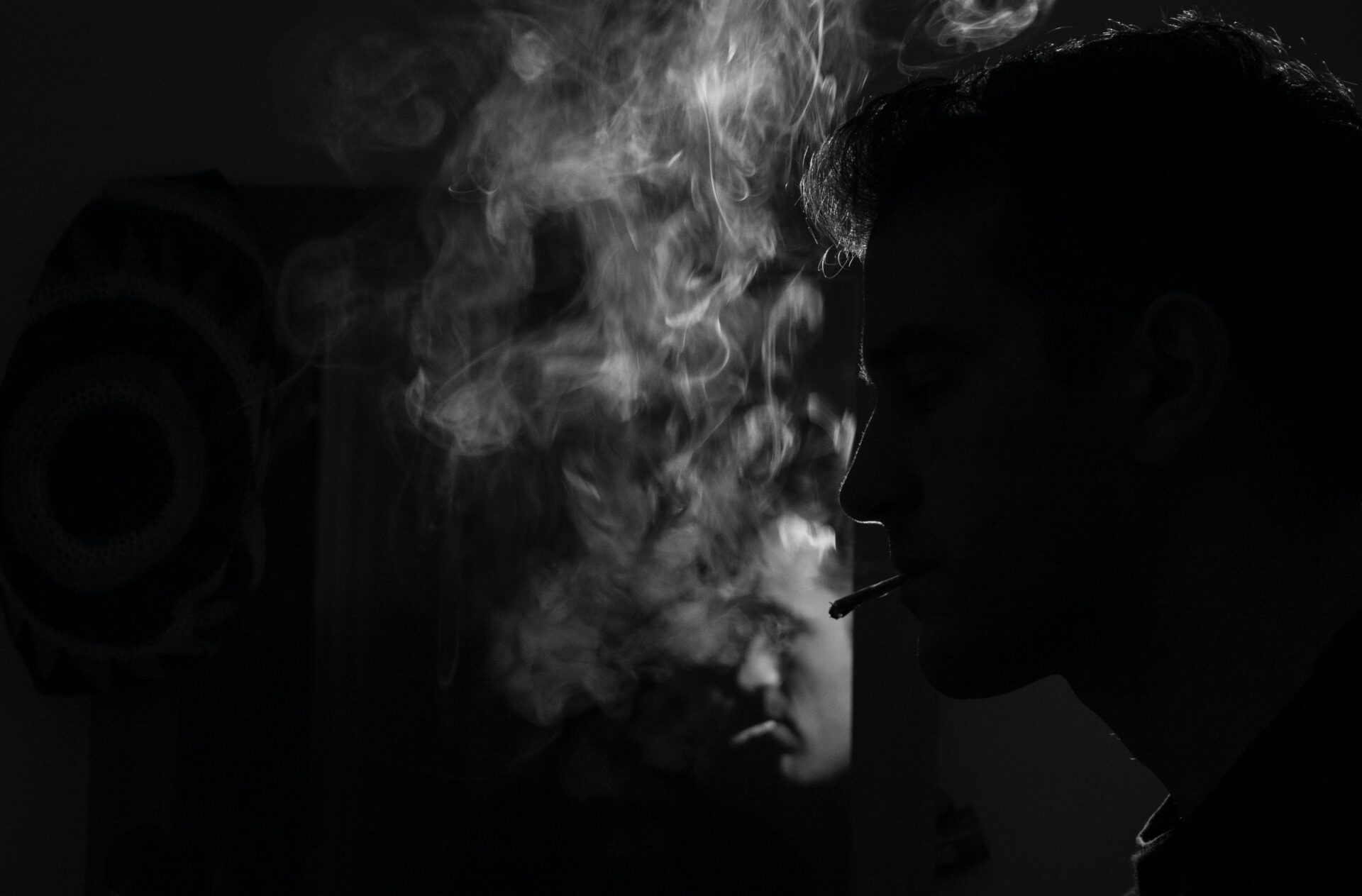 煙と男